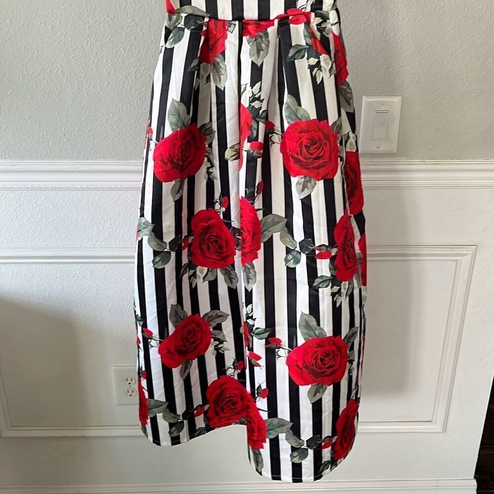 Abstract striped, and floral a line skirt